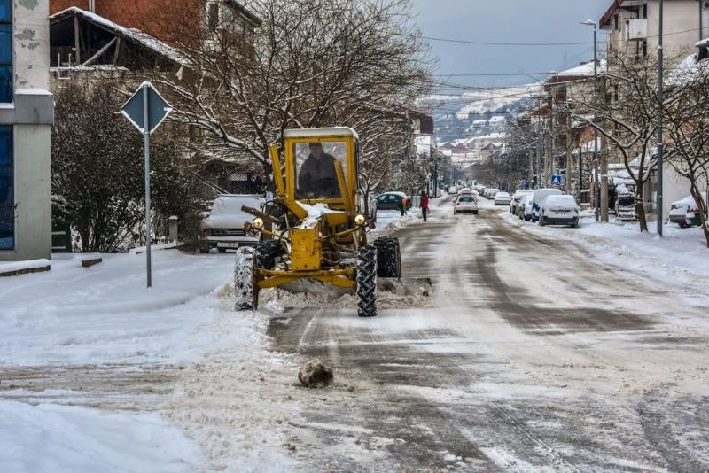  Интензивно се чисти снегот од улиците на Струмица