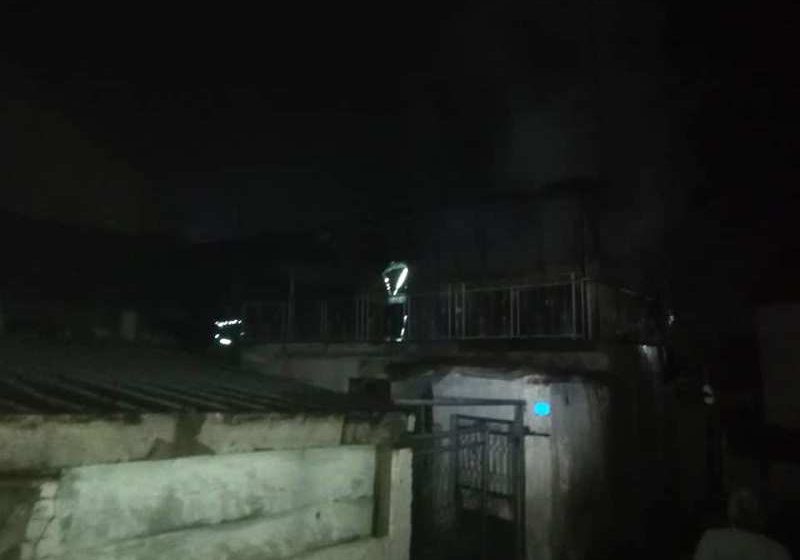  Пожарникарите изгаснаа запалена тераса во Струмица