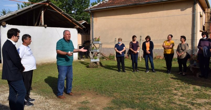  Еуромакс донираше приклучна механизација на жени фармери во Босилово и Ново Село