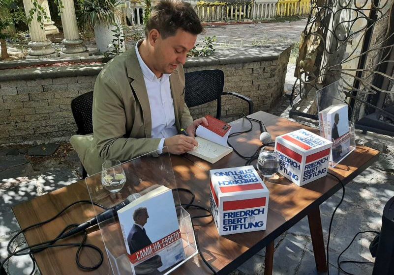  По повод 30. годишнина од независноста – нова книга на професорот Докмановиќ