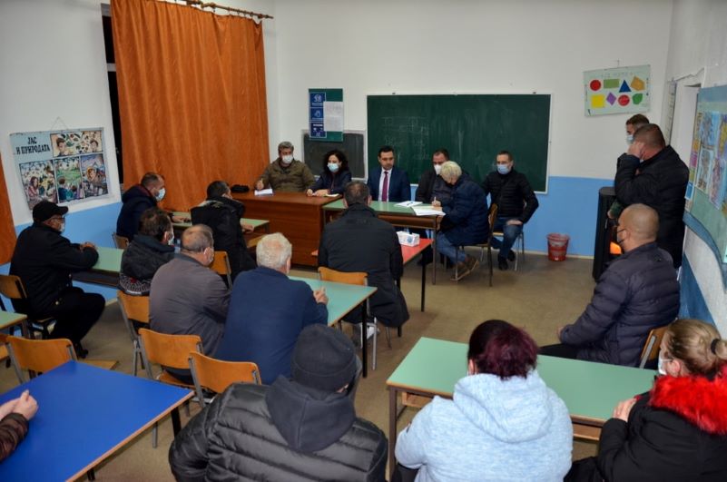  Градоначалникот Костадинов на средба со граѓаните во Градско Балдовци
