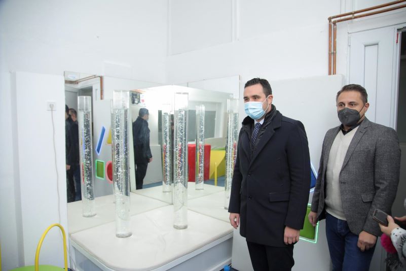  Градоначалникот Костадинов во посета на Центарот за поддршка на образованието на учениците со попреченост