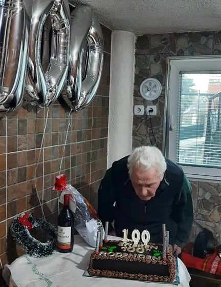  Борецот од НОВ Јован Величковски го прослави 100 роденден