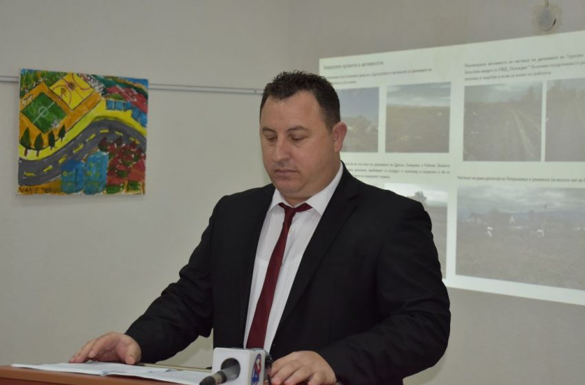  „Домакински и одговорно“ е  мотото под кое градоначалникот на општина Босилово – Ристо Манчев даде отчет за првите 100 дена