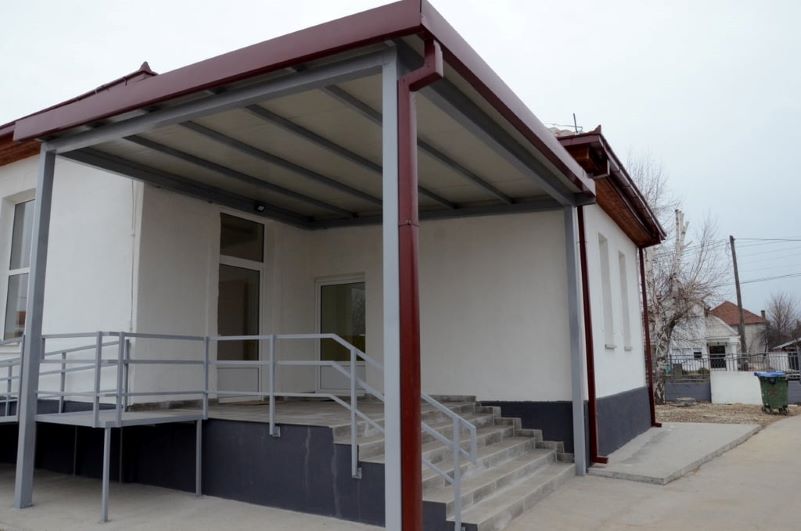  Реконструирано подрачното училиште „Сандо Масев“ во Добрејци