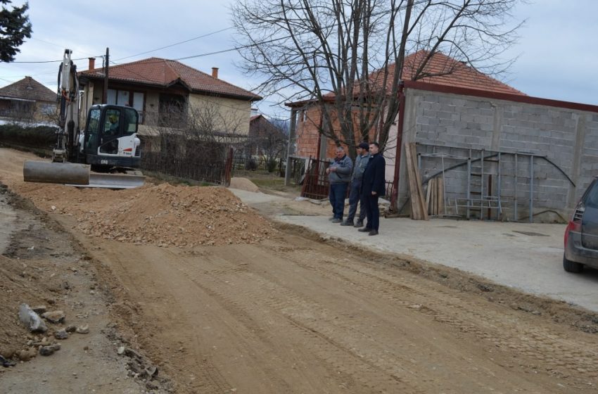  Во Василево се тампонира улицата од црквата до училиштето