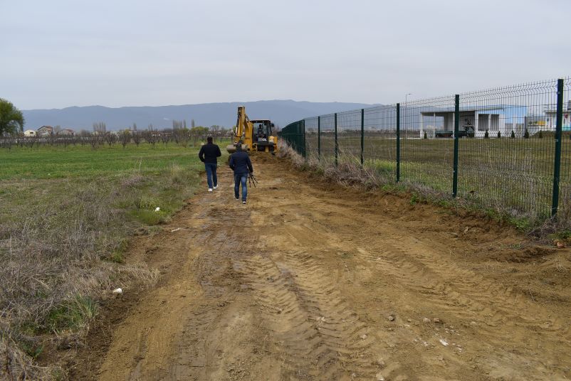  Се гради пристапниот пат до Прифатилиштите за бездомни животни во Струмица