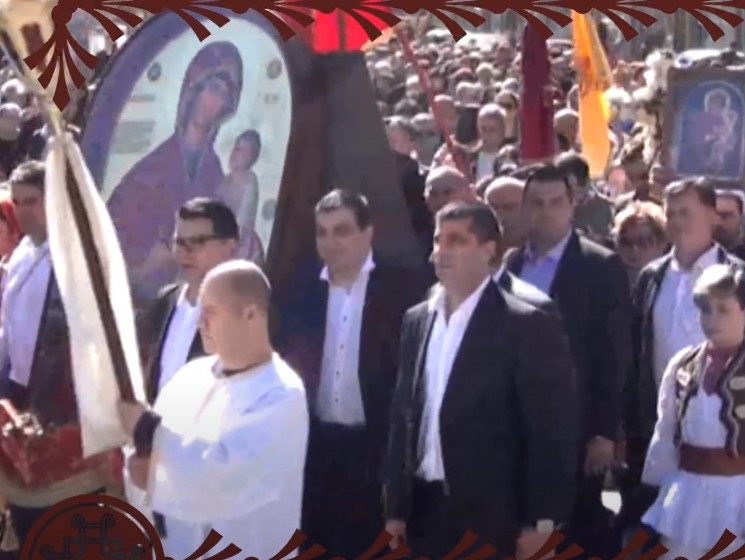 Видео:Свечена литија со иконата на Пресвета Богородица Брзополсушница в петок и сабота во Струмица