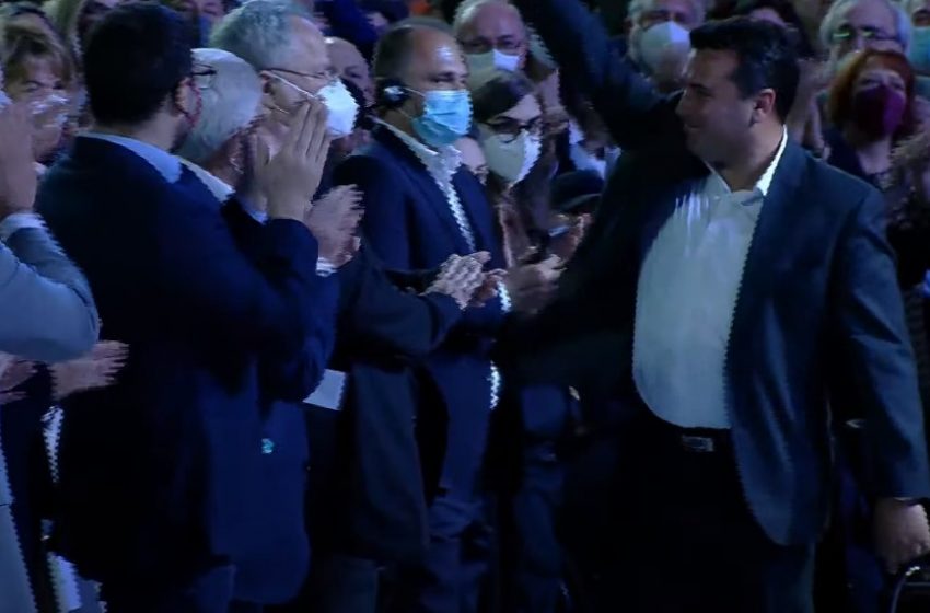  Видео:Овации за Заев на Конгресот на СИРИЗА во Атина