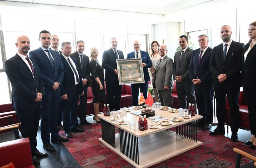  Градоначалникот Костадинов ја продолжува посетата на Турција