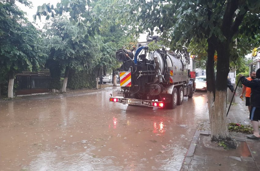  Костадинов:Нема поголеми материјални штети во Општина Струмица од вчерашното невреме