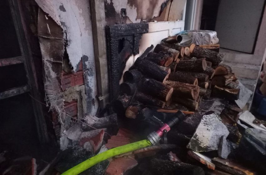  Пожарникарите гаснеа запалена просторија со котел за парно затоплување