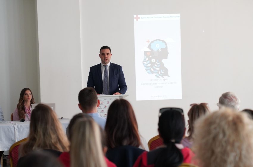  Градоначалникот Костадинов учествуваше на трибина по повод Светскиот ден на менталното здравје