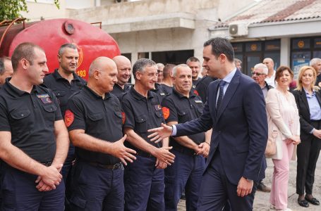 Градоначалникот Костадинов им го честиташе 20 Мај-Денот на македонските пожарникари на ТППЕ Струмица