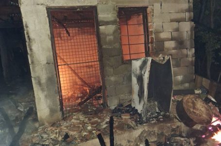 Изгоре викендичка кај браната „Водоча“