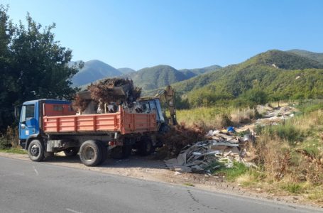 Покрената дисциплинска постапка за вработен во ЈПКД Комуналец по пријава за истурање смет на несоодветно место