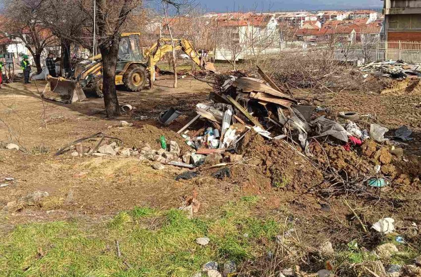Отстранети бесправно изградени објекти во близина на училиштето „Никола Карев“