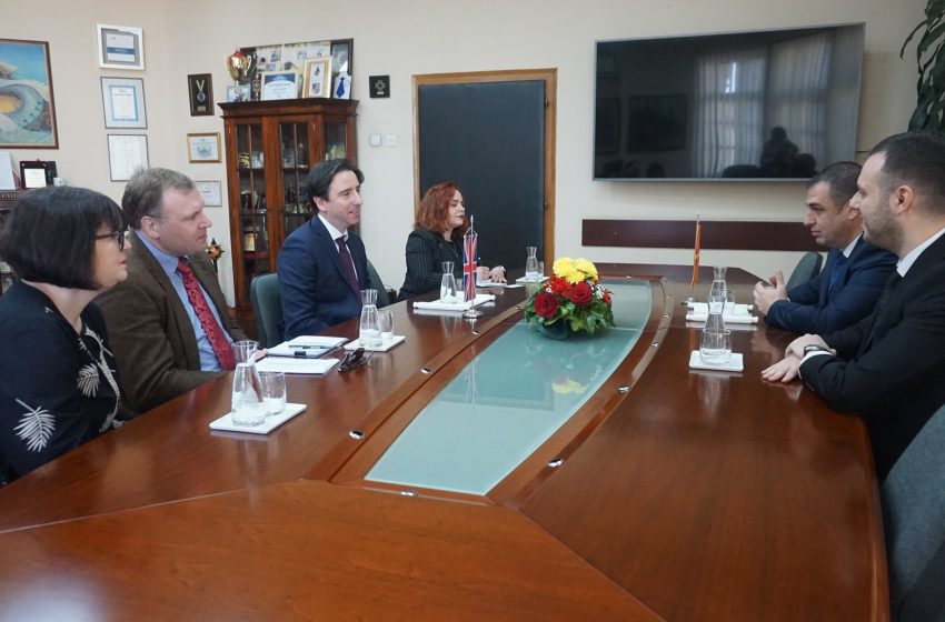 Амбасадорот на Велика Британија, Лосон во посета на Општина Струмица