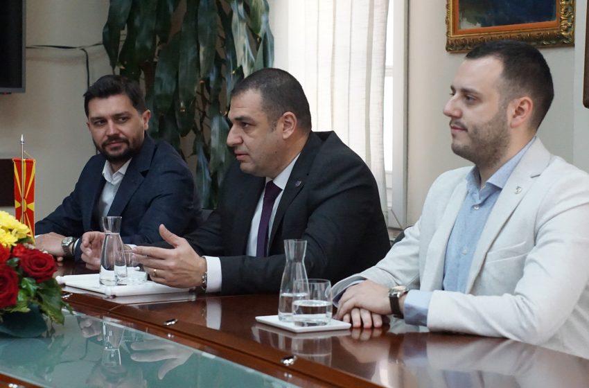 Градоначалникот на Струмица оствари средба со амбасадорката на Грција